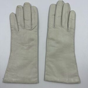 Vintage Paris Ivory Woman Gloves
